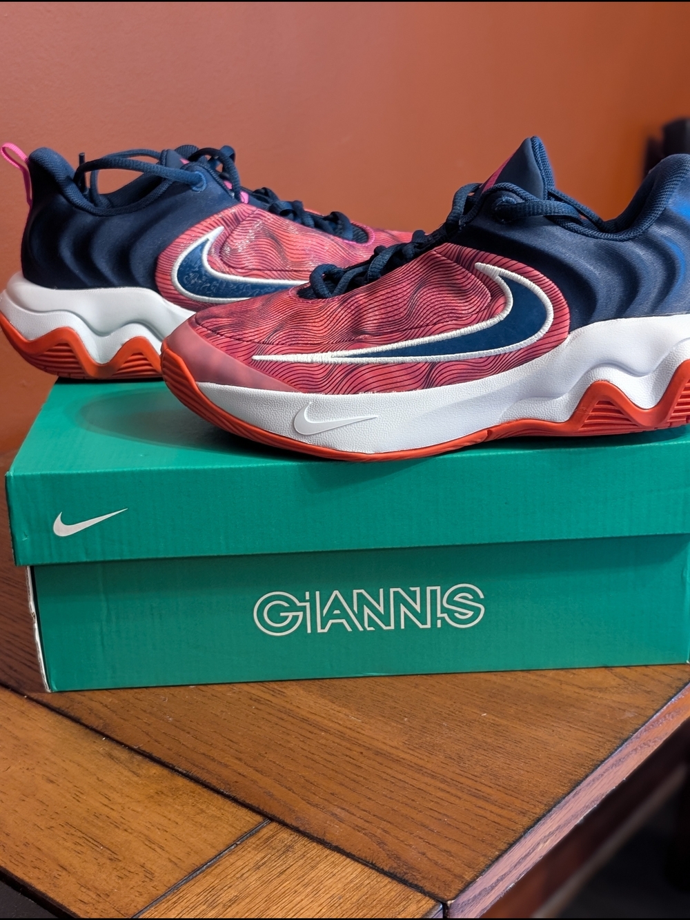Nike Giannis Low Top Basketball Shoes - Pink/Blue Youth Size 4.5 Women's Size 6